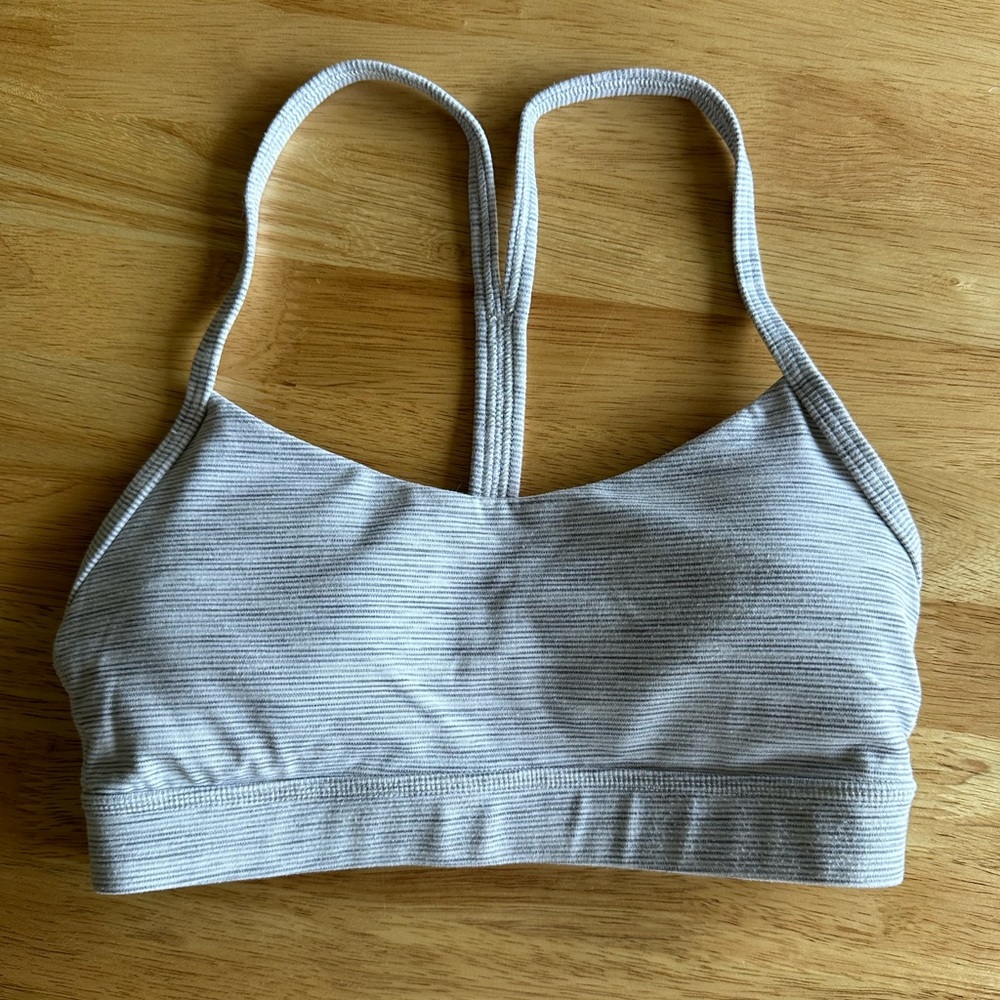 Lululemon Flow Y Bra Nulu Light Support 4